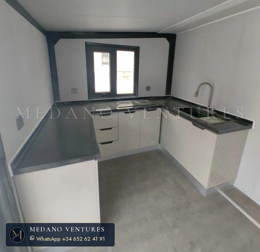 Cocina en U con encimera gris